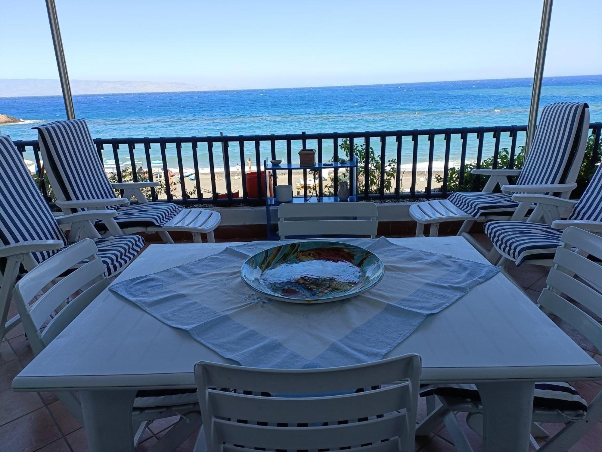 Casa Vacanze Margarita Sant'Alessio Siculo Exterior foto