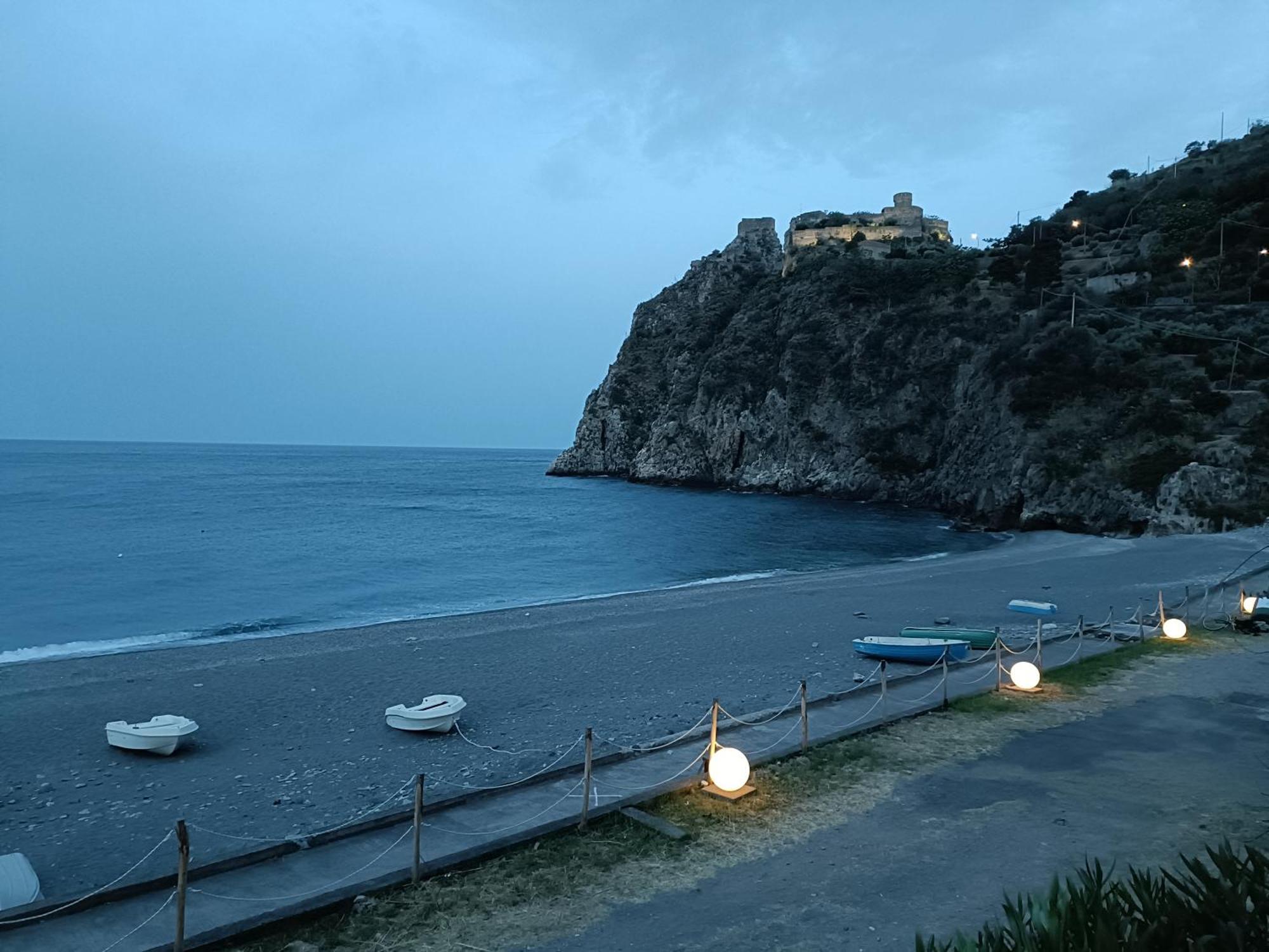 Casa Vacanze Margarita Sant'Alessio Siculo Exterior foto