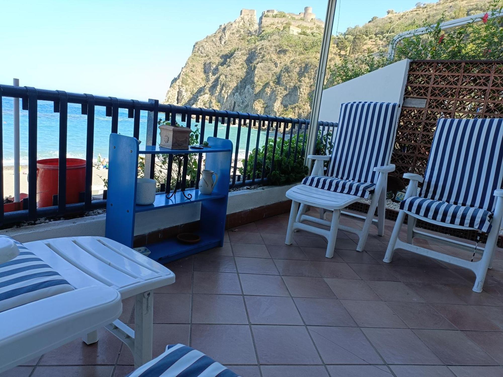 Casa Vacanze Margarita Sant'Alessio Siculo Exterior foto