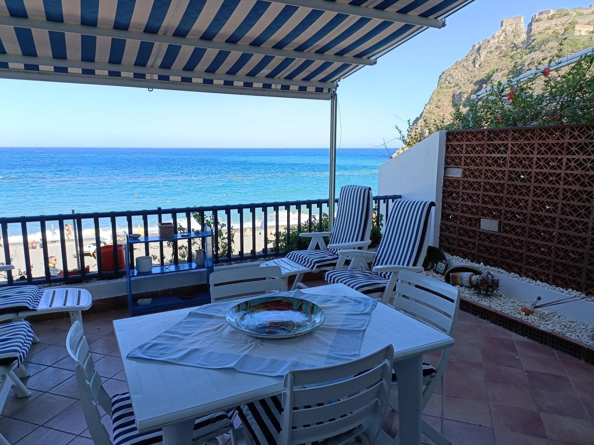 Casa Vacanze Margarita Sant'Alessio Siculo Exterior foto