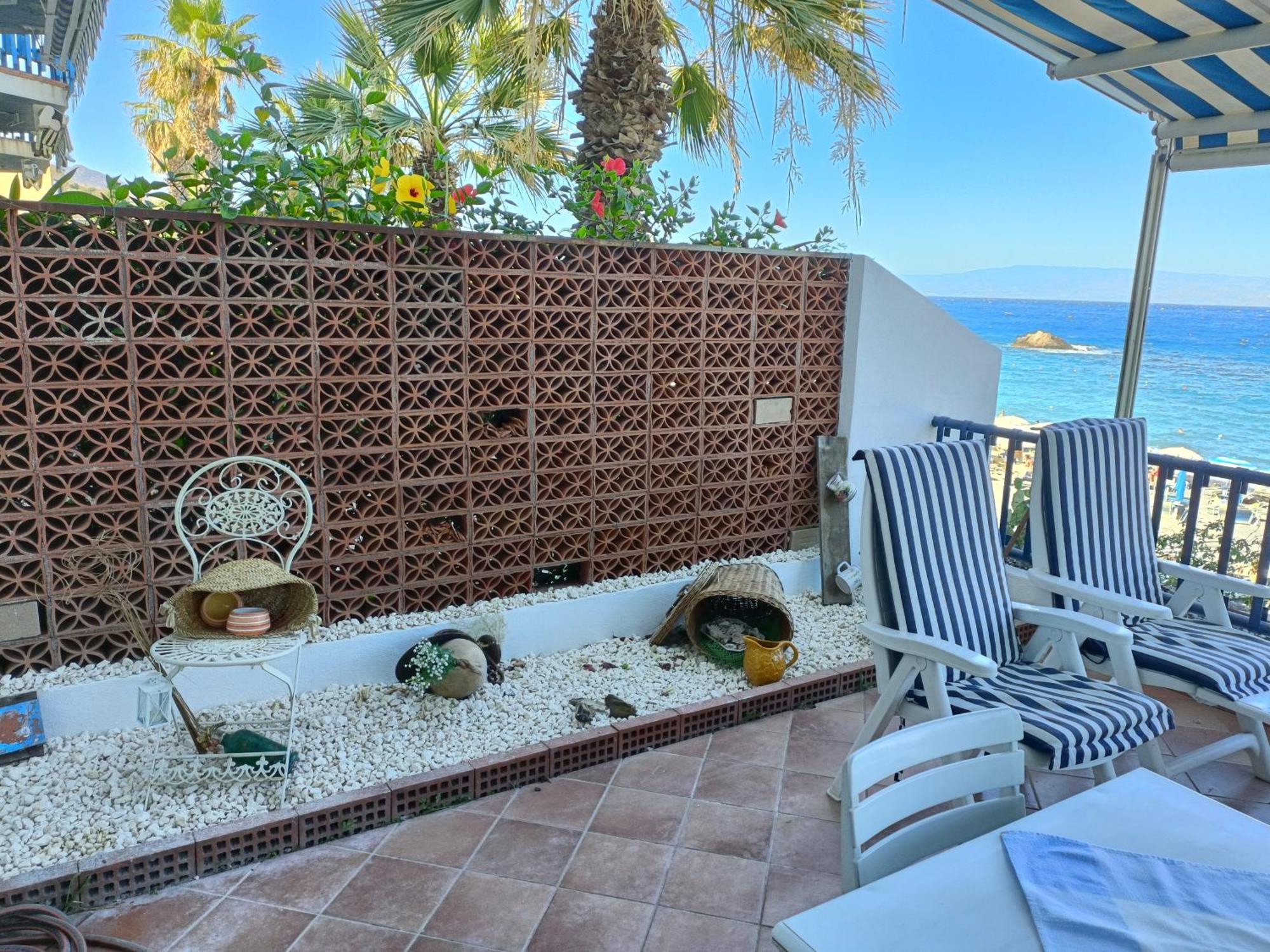 Casa Vacanze Margarita Sant'Alessio Siculo Exterior foto